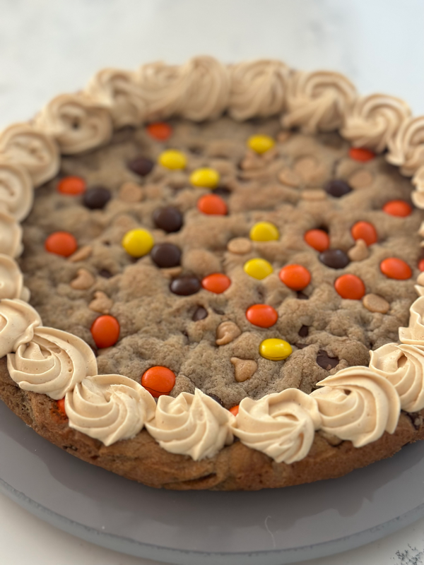 Peanut butter dream cookie cake